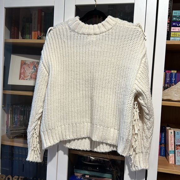 Ivory Cable Knit Sweater with Fringe - Picture 5 of 6